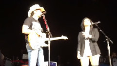 Brad Paisley,Demi Lovato - Without A Fight