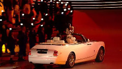 Price Tag featuring Tinie Tempah - Written in the Stars