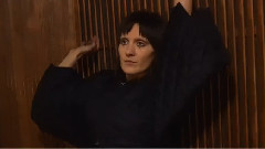 Cate Le Bon - Love Is Not Love