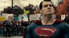 影视原声 - 电影<蝙蝠侠大战超人:正义黎明>花絮2:人物特辑之超人亨利.卡维尔