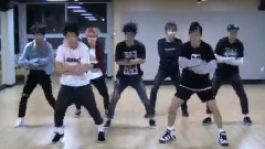 你是这样入坑防弹的吗(We Are Young)