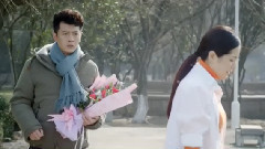 电视剧<姐妹兄弟>精彩片段之小雨翩翩起舞