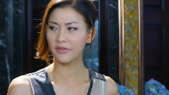 电视剧<情谜睡美人>精彩片段之依婷的硅胶肚皮被秦奶奶发现