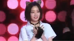 李侑菲 - 猫步轻俏