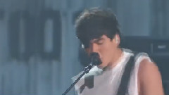 5 Seconds of Summer - She Looks So Perfect