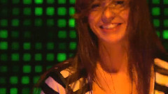 Девочки Танцуют