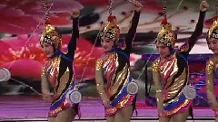 俏花旦 集体空竹