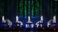 东方神起 - Rising