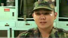 强仁在部队中的纪录影像