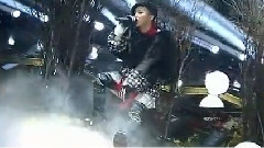 G-Dragon(BigBang) - Black & Who U & Crooked