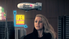 Emilia De Poret - This Ain't A Love Song