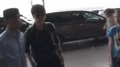 李宇春 - 戛纳行之抵达机场 饭拍版