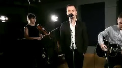 Hurts - Somebody To Die For (Biz Session)