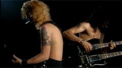 Guns N' Roses - Knocking On Heaven's Door