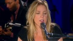 Diana Krall - Walk On By