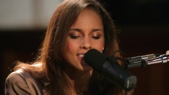 Alicia Keys - Pressing On