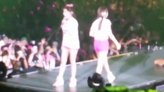 Tiffany捡到小小兵