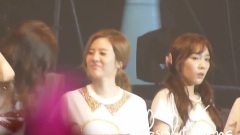 Sunny & 俞利对看