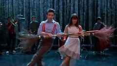 Glee Cast - Ding Dong The Witch Is Dead