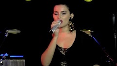 Nelly Furtado - Maneater