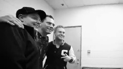 Tiësto - Red Lights