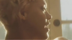 Pink - Blow Me (One Last Kiss)
