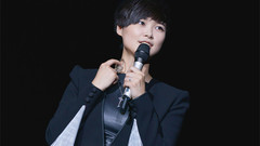 李宇春 - 暴风哭泣,李宇春演唱会与全场歌迷对视一分钟上演<最浪漫的事>