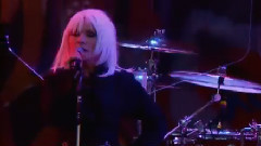 Blondie - Love Doesn't Frighten Me