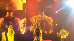 CAP&Changjo秀肌肉