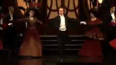 假面舞会圆舞曲