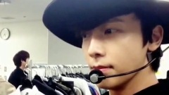 东海Instagram更新 Love Ya