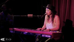 KT Tunstall - Crescent Moon