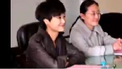 李宇春 - 李宇春探望听障儿童