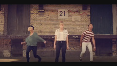 She Lives In Neon Lights