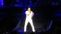 Maroon 5 - Moves Like Jagger