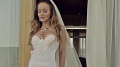 Adelina Berisha - Party Hard