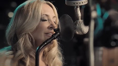 Lee Ann Womack - Send It On Down