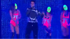 С мен да вървиш