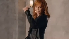 Reba McEntire - Going Out Like That