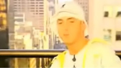 Eminem - Eminem访谈时谈到她的女儿Hailie