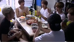 一周年生日派对