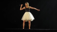Taylor Swift - Treacherous