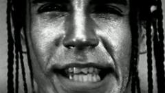 Red Hot Chili Peppers - Give It Away