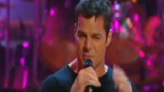 Ricky Martin - California Girls & Help Me Rehonda