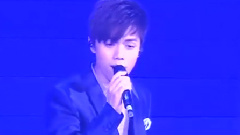 小雨打在我身上