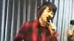 只会流泪的傻瓜