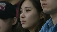 徐贤观赏篮球比赛