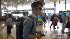 金载沅出现金浦机场