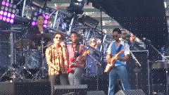 Bruno Mars - Just the Way You Are ( Wango Tango 2013) 饭拍版