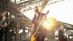 Daughtry - No Surprise